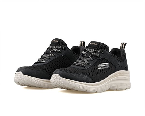 Skechers FASHİON FİT Siyah Kadın Günlük Spor Ayakkabı