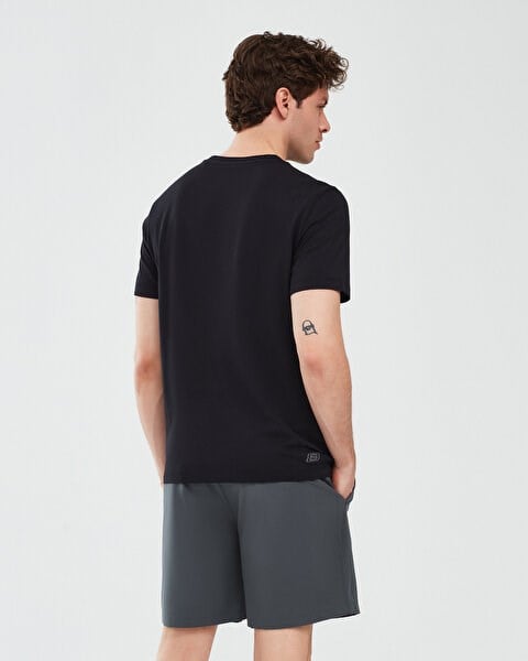 Skechers GRAPHIC T-SHIRT M SHORT SLEEVE Siyah Erkek T-Shirt