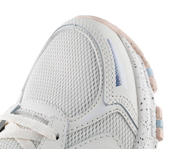 Skechers HİLLCREST  -  VAST ADVENTURE Beyaz Kadın Günlük Spor Ayakkabı