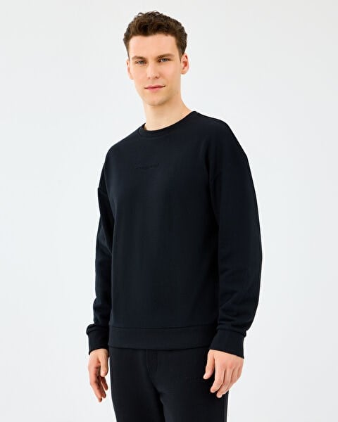 Skechers M Essential Crewneck Sweatshirt Siyah Erkek Sweatshirt