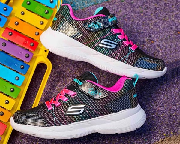 Skechers SNAP SPRİNTS 2.0  -  STARS AWAY Siyah Kız Çocuk Günlük Spor Ayakkabı