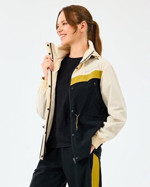 Skechers W Adjustable Waisted Full Zip Micro Jacket Bej Kadın Ceket