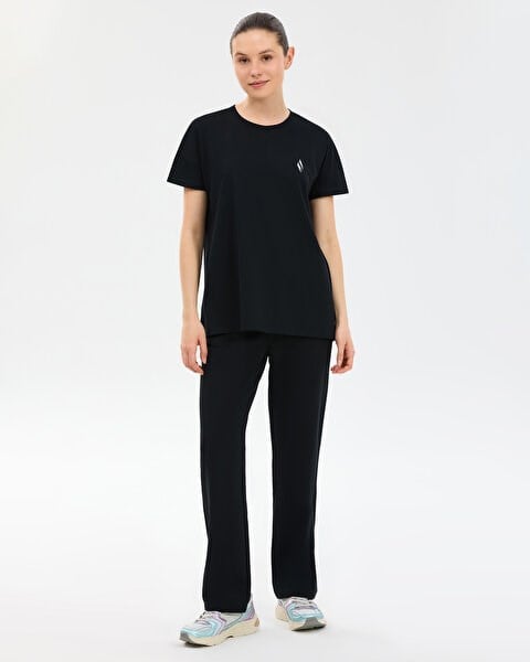 Skechers W Crew Neck Graphic Tee T-Shirt Siyah Kadın T-Shirt