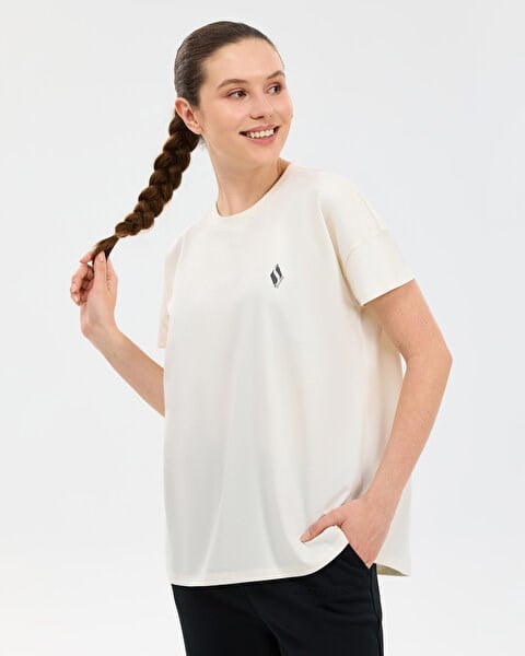 Skechers W Crew Neck Graphic Tee T-Shirt Beyaz Kadın T-Shirt