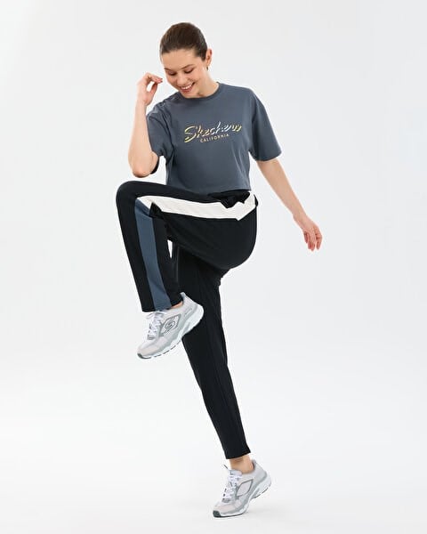 Skechers W Crop Graphic T-shirt Gri Kadın T-Shirt