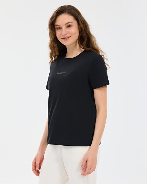 Skechers W Essential Crewneck T-Shirt Siyah Kadın T-Shirt