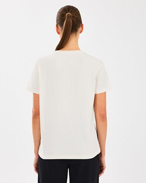 Skechers W Essential Crewneck T-Shirt Beyaz Kadın T-Shirt