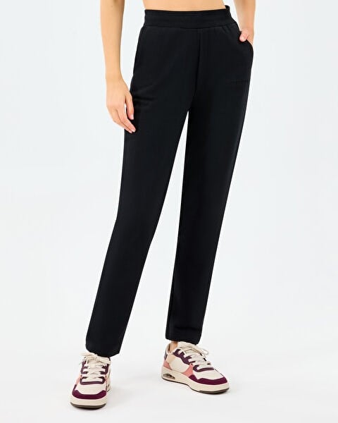 Skechers W Essential Slim Sweatpant Siyah Kadın Eşofman Alt