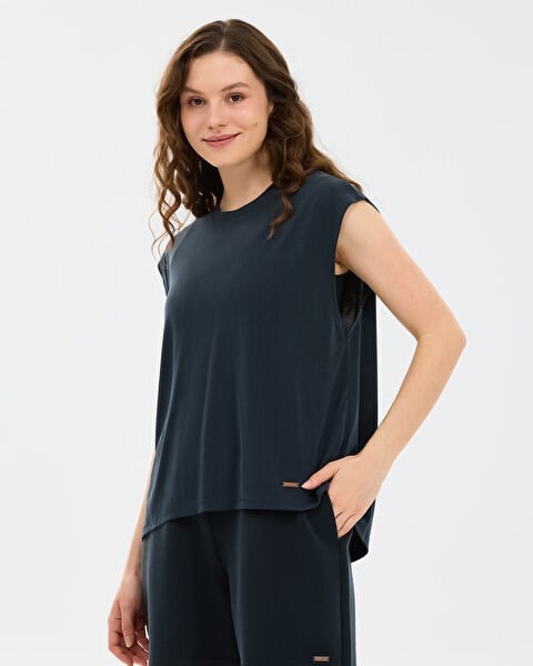 Skechers W Soft Touch Loose Fit T-Shirt Siyah Kadın T-Shirt