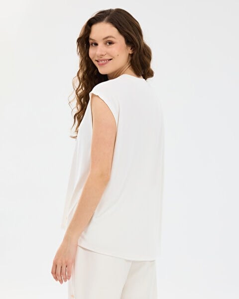 Skechers W Soft Touch Loose Fit T-Shirt Beyaz Kadın T-Shirt