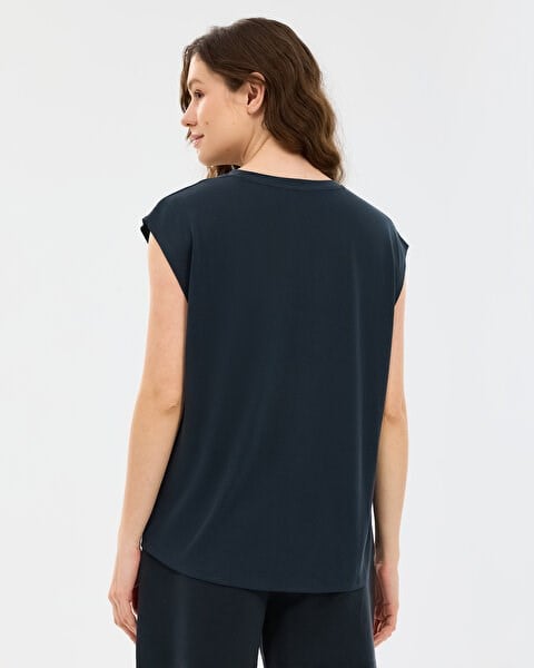 Skechers W Soft Touch Loose Fit T-Shirt Siyah Kadın T-Shirt