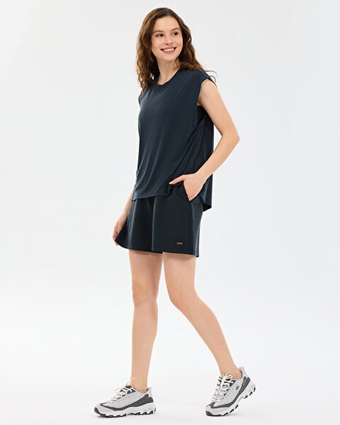Skechers W Soft Touch Loose Fit T-Shirt Siyah Kadın T-Shirt