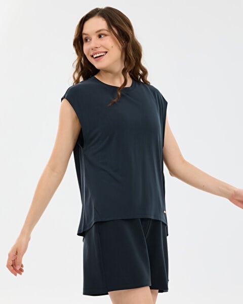 Skechers W Soft Touch Loose Fit T-Shirt Siyah Kadın T-Shirt