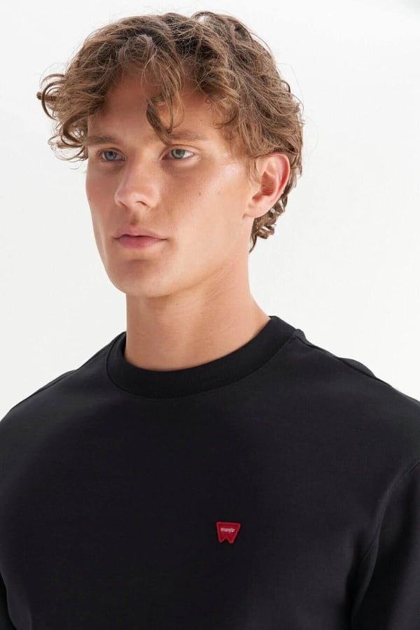 Wrangler Erkek Patch Logo Sweatshirt Siyah Erkek Sweatshirt