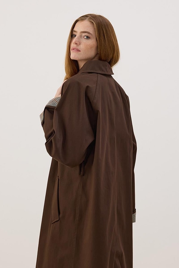 Ekose Manşetli Uzun Trençkot Acı kahve