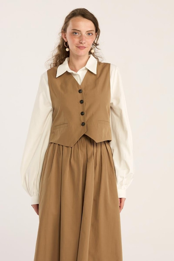 Fit Kesimli Klasik Yelek Camel