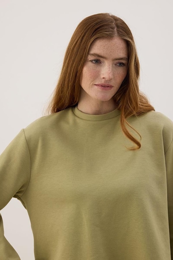 Tok Duruşlu Basic Sweatshirt Haki