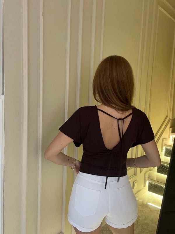 Acı Kahve Ön Arka V Yaka Kuşaklı Bluz