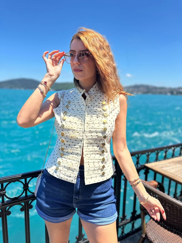 Açık Sarı Puantiyeli Yelek
