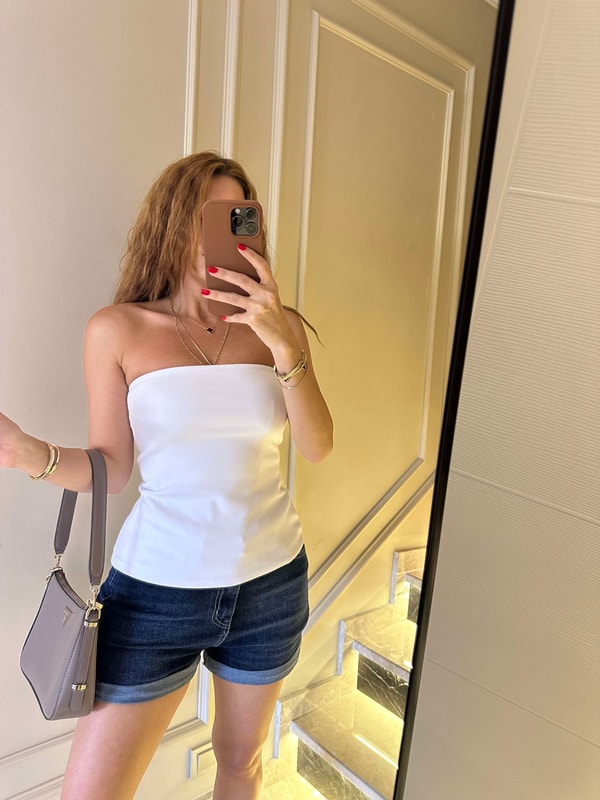 Beyaz Altı Çan Straplez Bluz