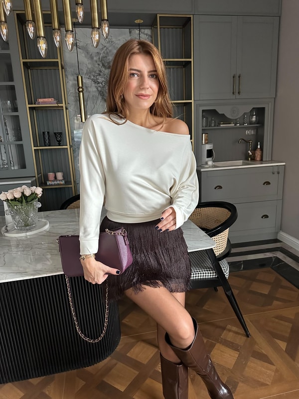 Ekru Pamuk Kumaş Kayık Yaka Bluz