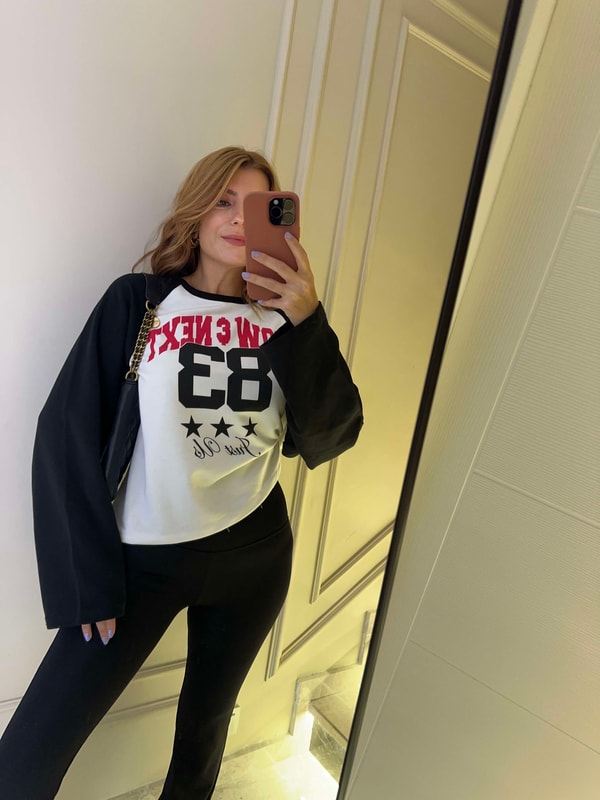 Kadın 83 Baskılı Çift Renk Sweatshirt - SiyahBeyaz