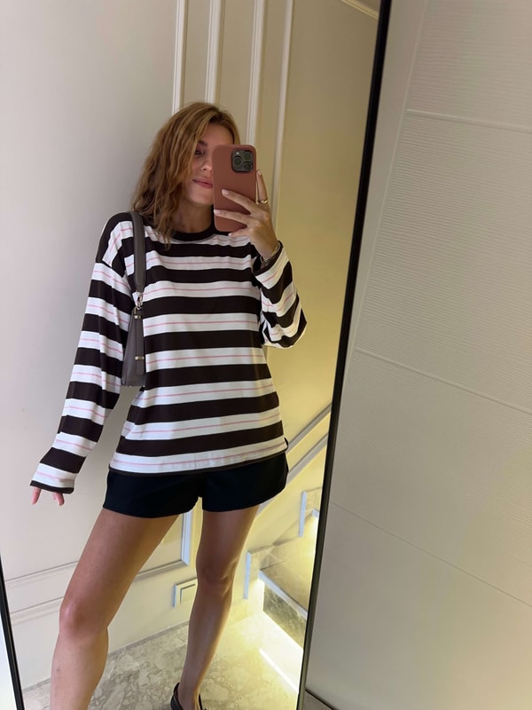 Kadın Bisiklet Yaka Çizgili Sweatshirt - Kahve