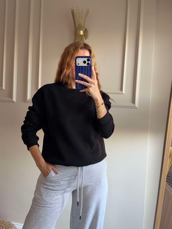 Kadın Bisiklet Yaka Şardonlu Sweatshirt - Siyah
