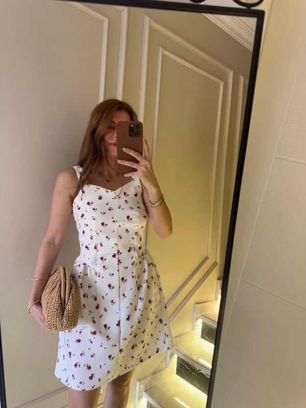 Kalp Yaka Askılı Çiçekli Elbise