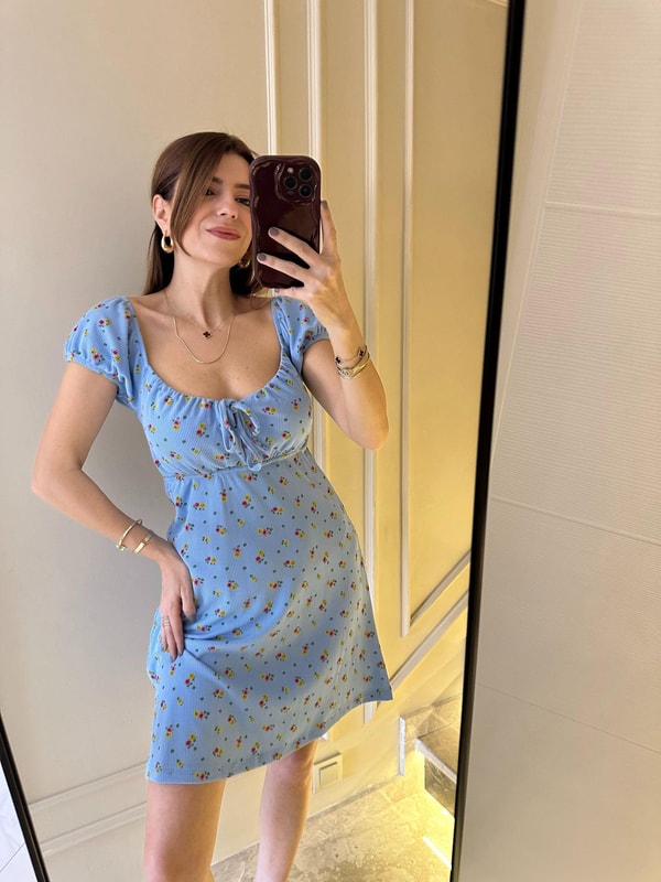 Mavi Yaka Bağlamalı Desenli Elbise