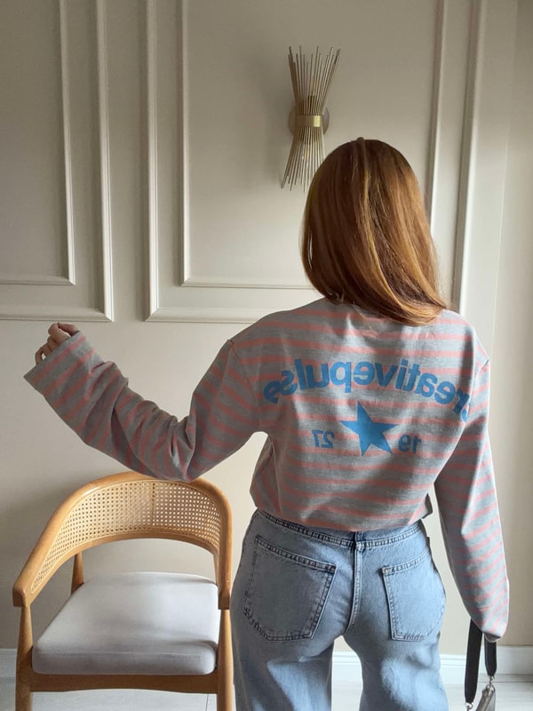 Nordıc Baskılı Mavi Yaka Çizgili Sweatshirt