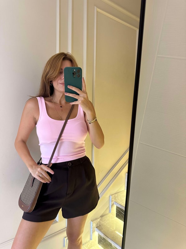 Pembe Kare Yaka Gloplu Bluz