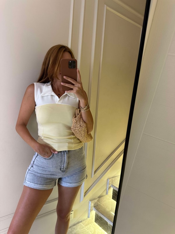 Sarı Garnili Polo Yaka Bluz