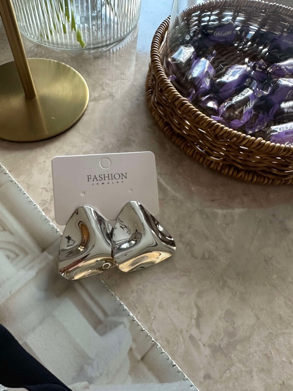 Silver Renk Triangle Küpe