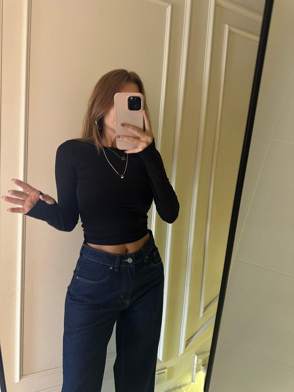Siyah Parmak Geçmeli Viskon Bluz