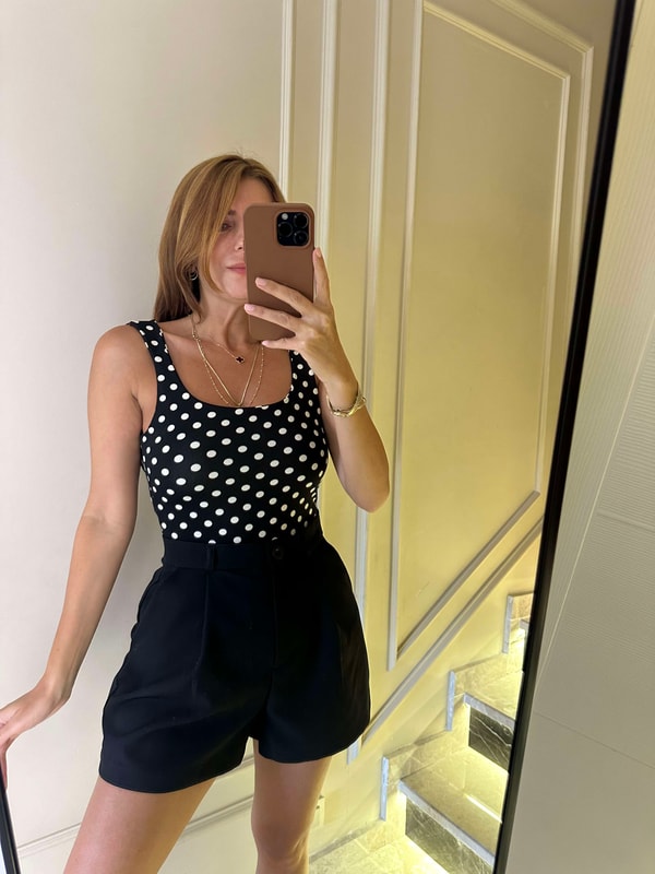 Siyah Puantiyeli Sırt Açık Bodysuit Zıbın