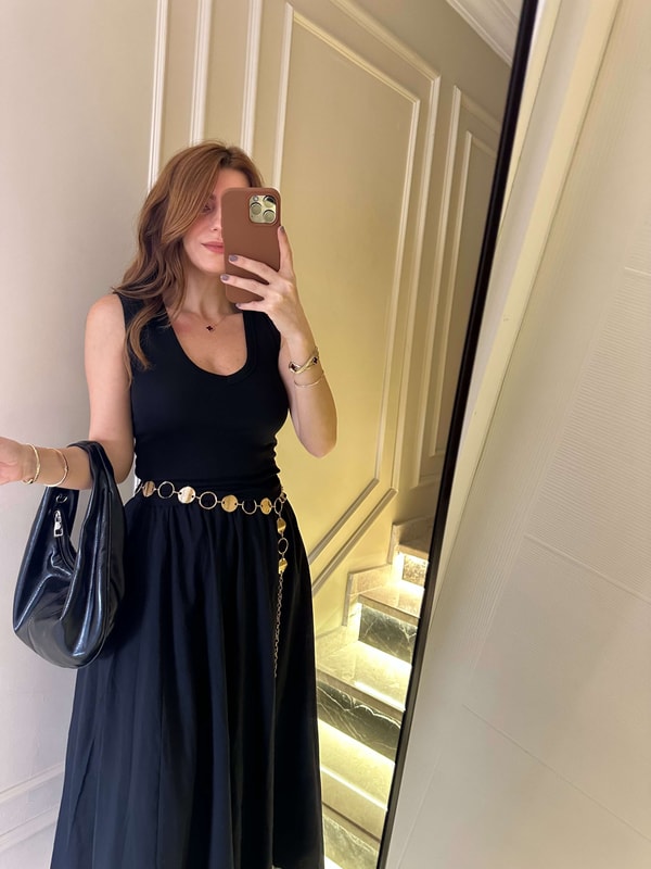 Siyah V Yaka Kolsuz Pamuk Bluz