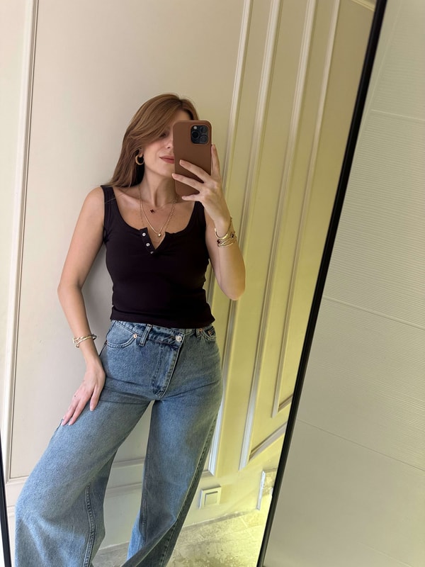 Çıtçıtlı BodyAcı Kahve Çıtçıt Düğmeli Askılı Body