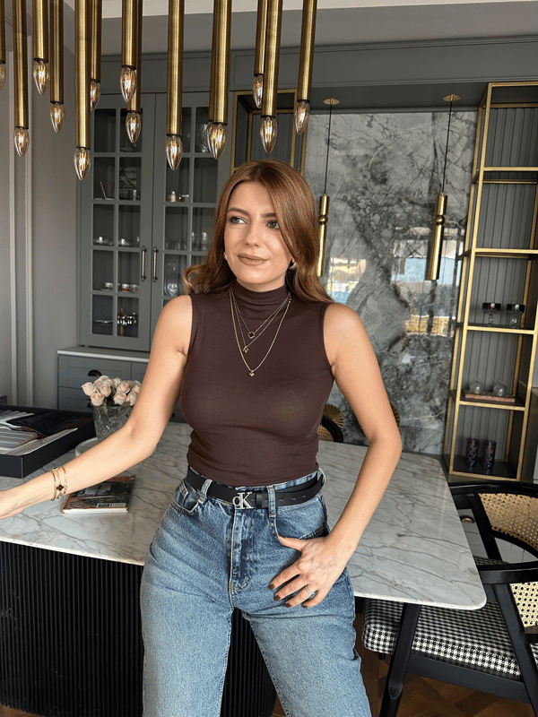 Sıfır Kol BluzAcı Kahve Dik Yaka Pamuk Bluz