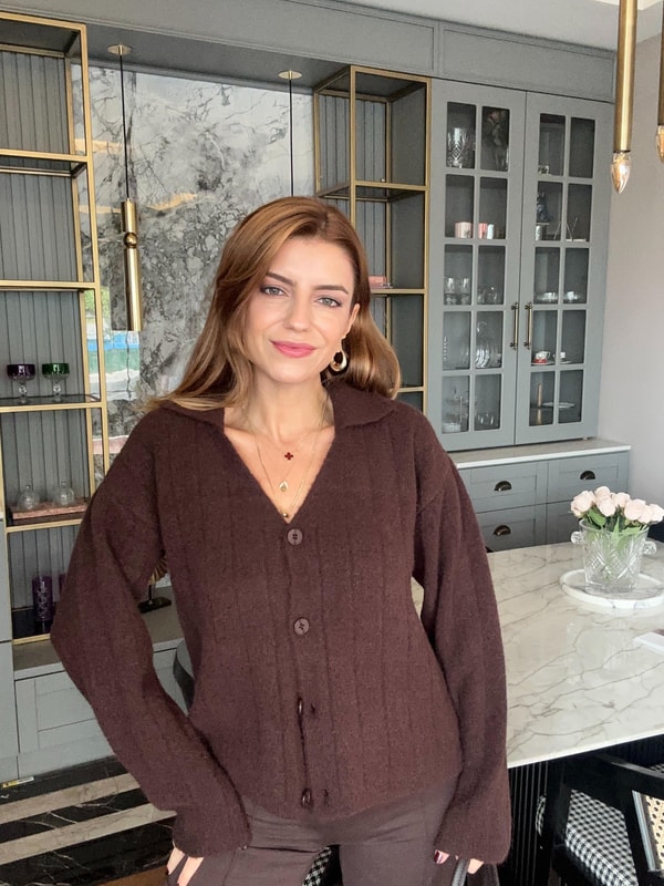 HırkaAcı Kahve Polo Yaka Yumoş Triko Hırka