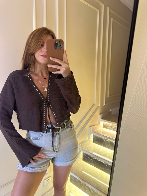 BluzAcı Kahve Zımba Detaylı Bağlamalı Bluz