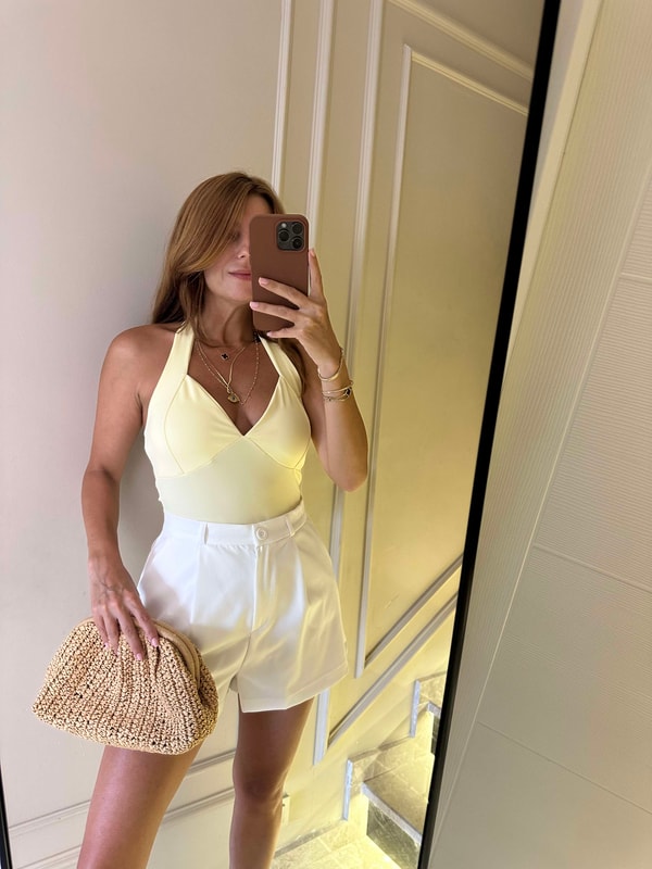Çıtçıtlı BodyAçık Sarı Kalp Yaka Bodysuit Zıbın