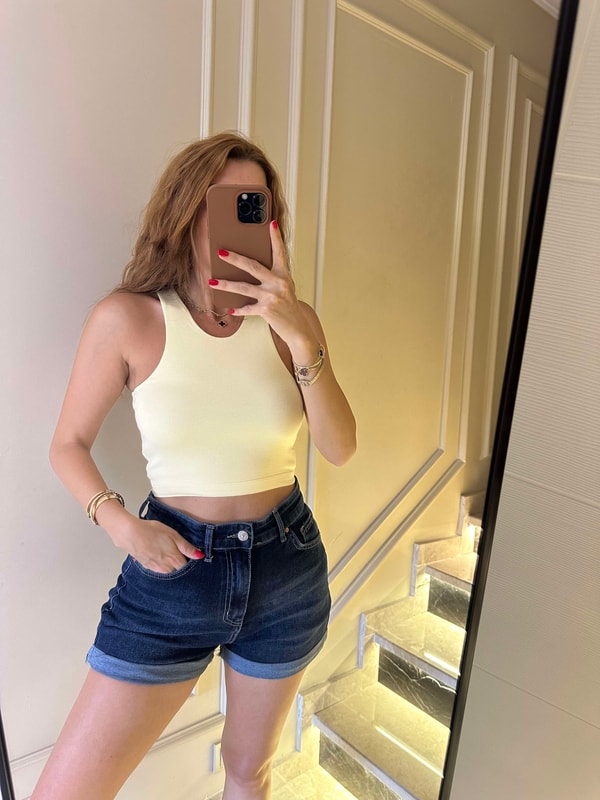 Crop BluzAçık Sarı Kolsuz Crop Top