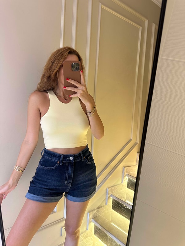 Crop BluzAçık Sarı Kolsuz Crop Top