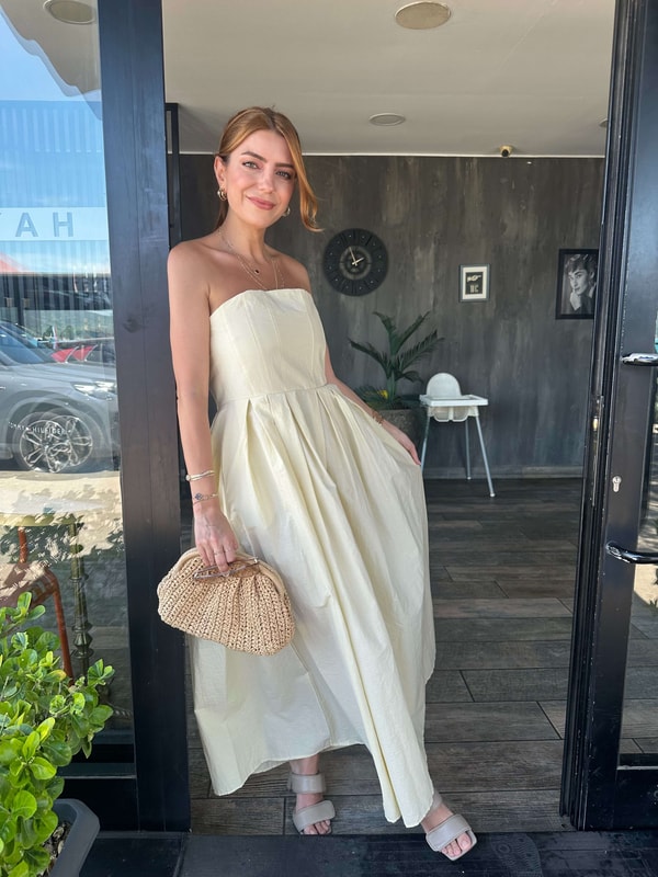 Straplez ElbiseAçık Sarı Pamuk Kumaş Straplez Elbise