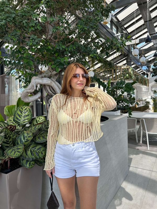 Triko BluzAçık Sarı Transparan Crop Triko Bluz