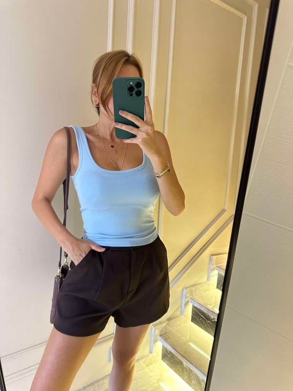 Askılı BluzBebe Mavi Kare Yaka Gloplu Bluz