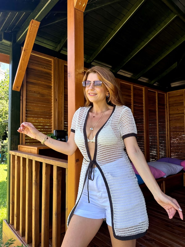 HırkaEkru Transparan Ajurlu Triko Hırka