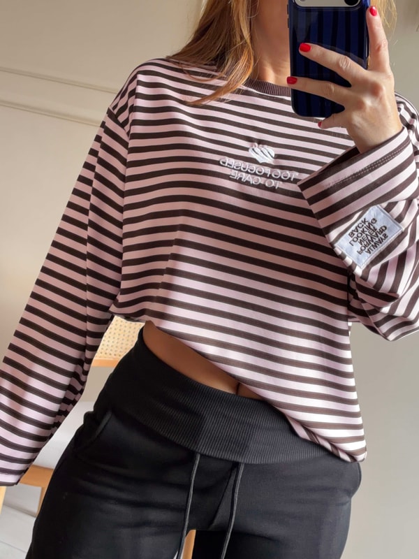 Bisiklet Yaka SweatshirtEtiket Detay Too Focused Sweatshirt - PembeKahve