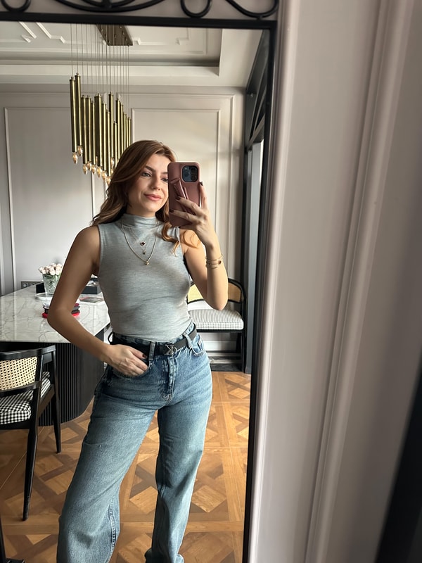 Sıfır Kol BluzGri Dik Yaka Pamuk Bluz
